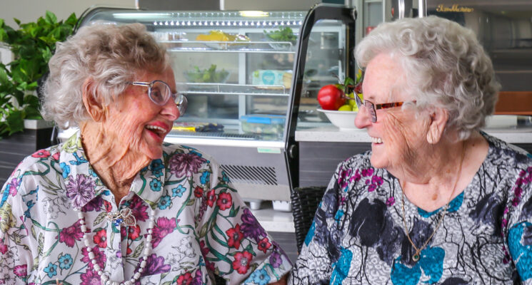 AnglicareSA residenti aged care residents Valma and Audrey