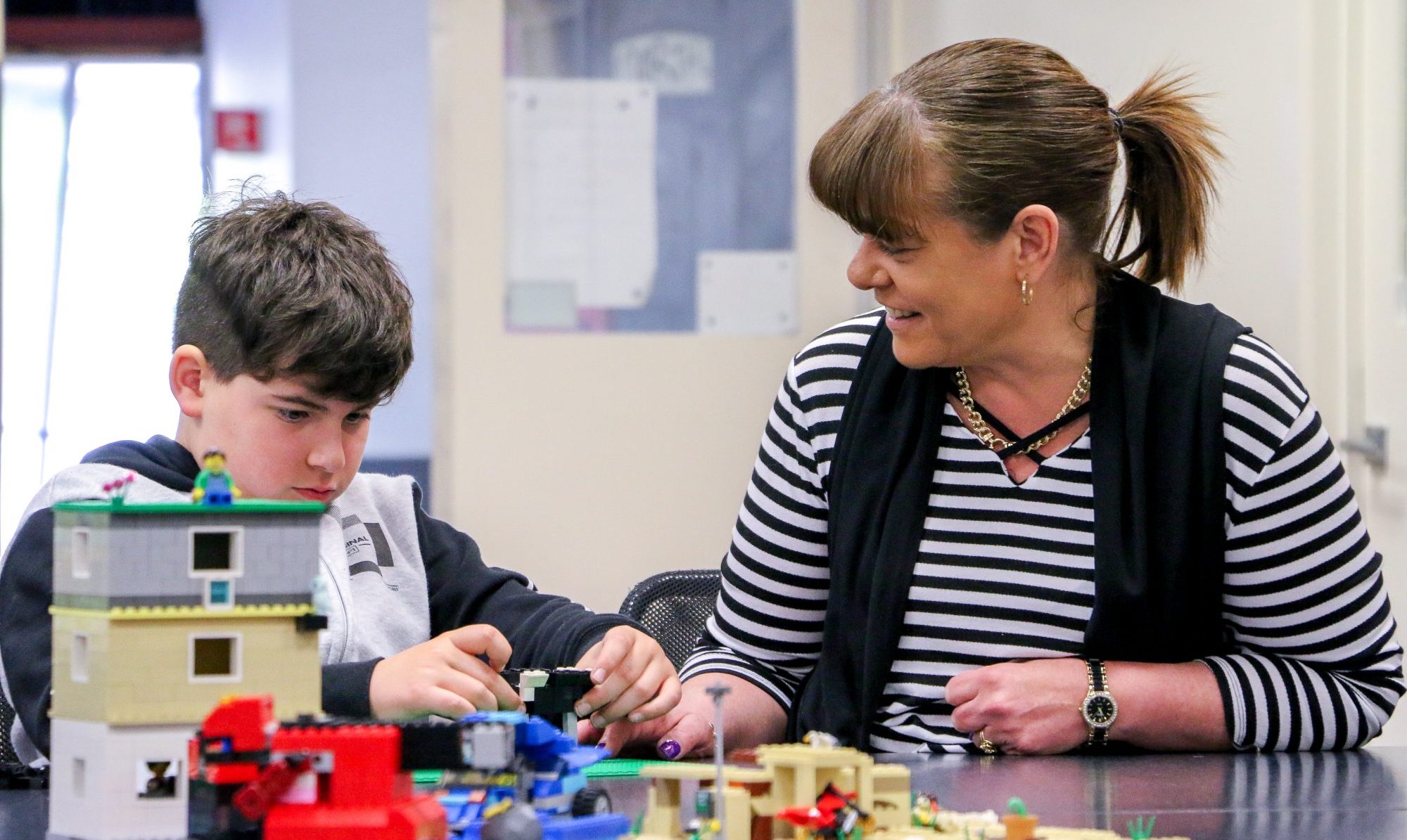 Lego builds new skills for children with - AnglicareSA